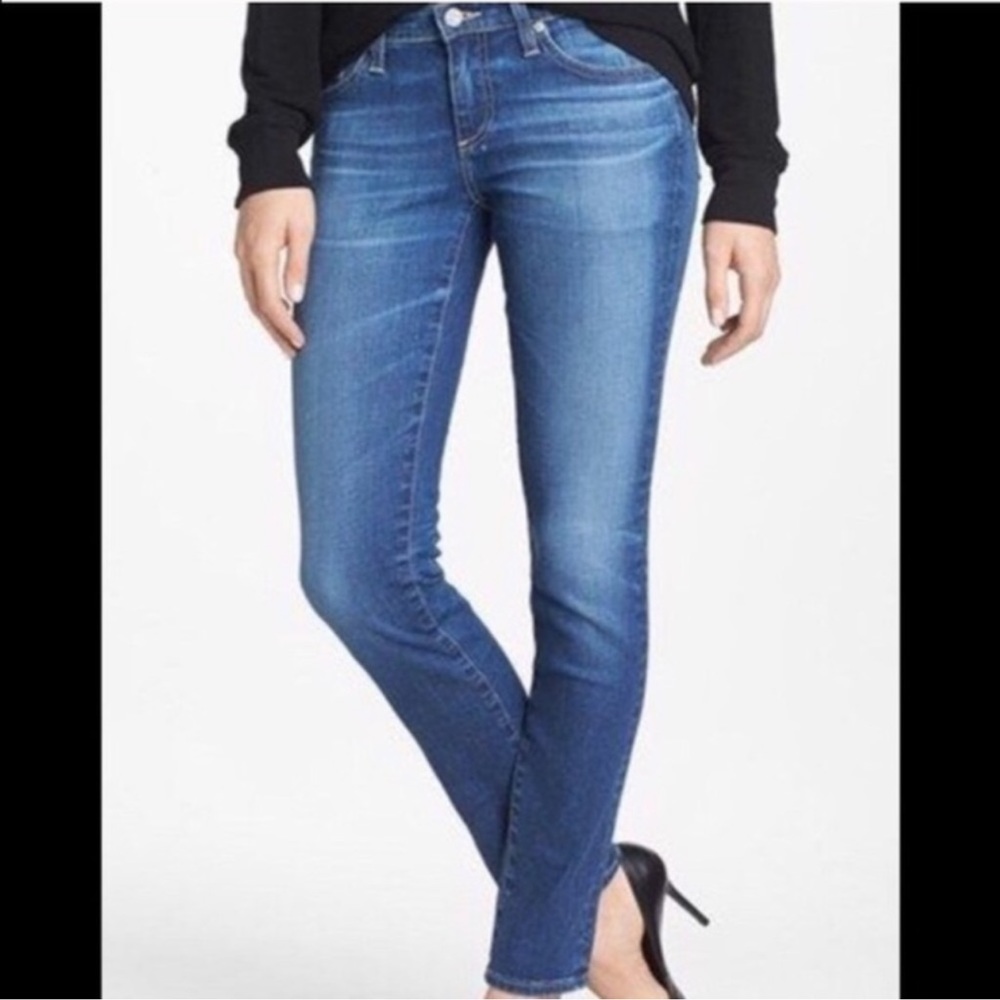 AG The Stilt Cigarette Leg Jean